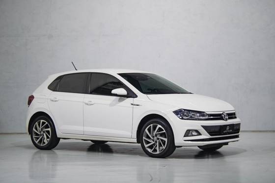 VOLKSWAGEN POLO 1.0 200 TSI HIGHLINE AUTOMÁTICO VOLKSWAGEN POLO 1.0 200 TSI HIGHLINE AUTOMÁTICO